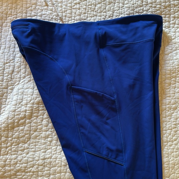 Blue Lululemon leggings - Picture 4 of 4